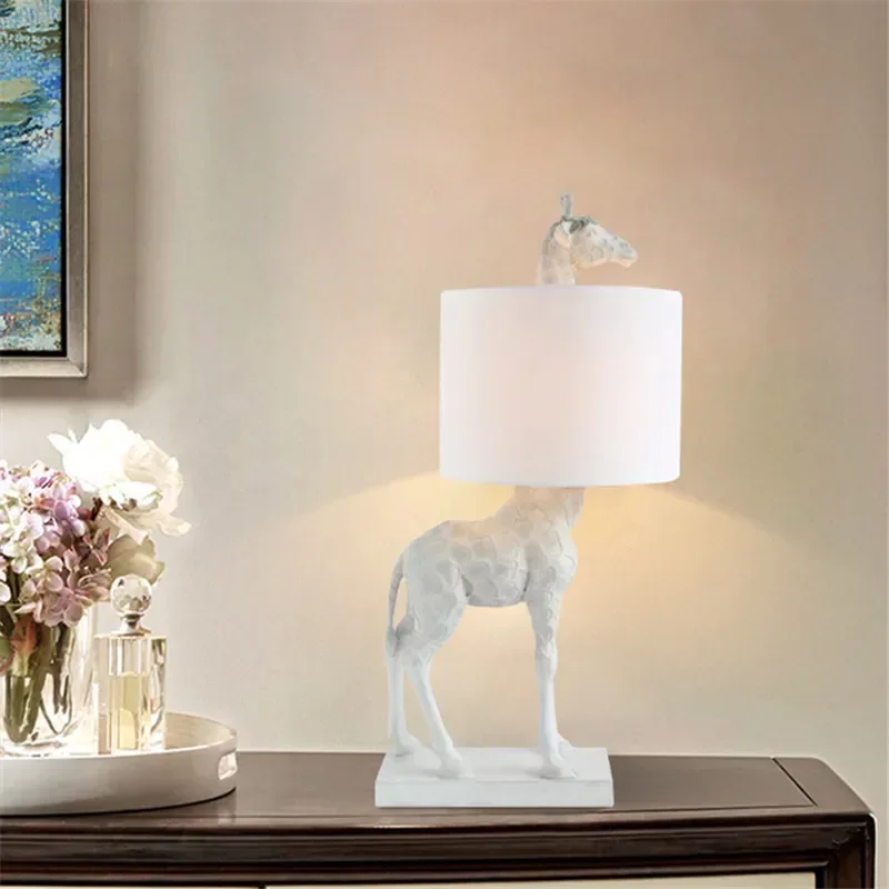 2025年工場製造デザイナーズアニマルレジンキリンテーブルラ - Home Decor Lighting Manufacturer のレビューと価格