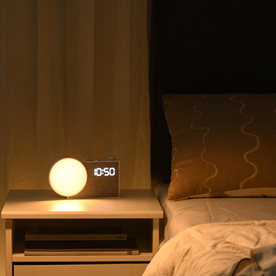 WILIT LEDナイトライト目覚まし時計、ホワイトノイズ＆ - Lighting Table Decor のレビューと価格