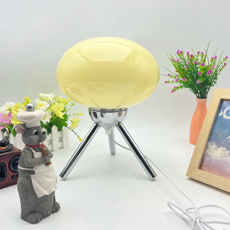 バウハウス北欧風ガラス製マッシュルーム型RGBリモコン付きテ - Lighting Table Decor のレビューと価格